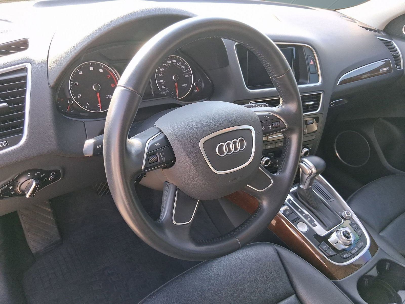 2016 Audi Q5 2.0T Premium photo 3