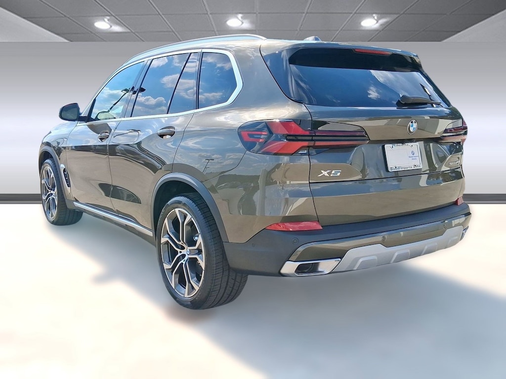 New 2026 BMW X5 sDrive40i SUV