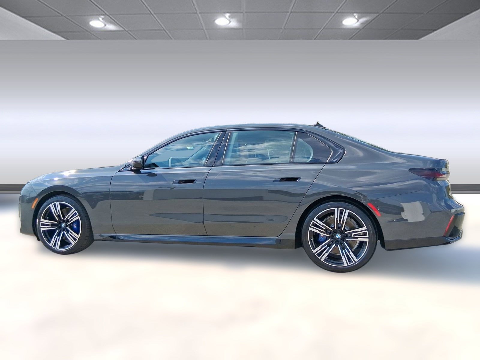 2026 Bmw 740i photo 2