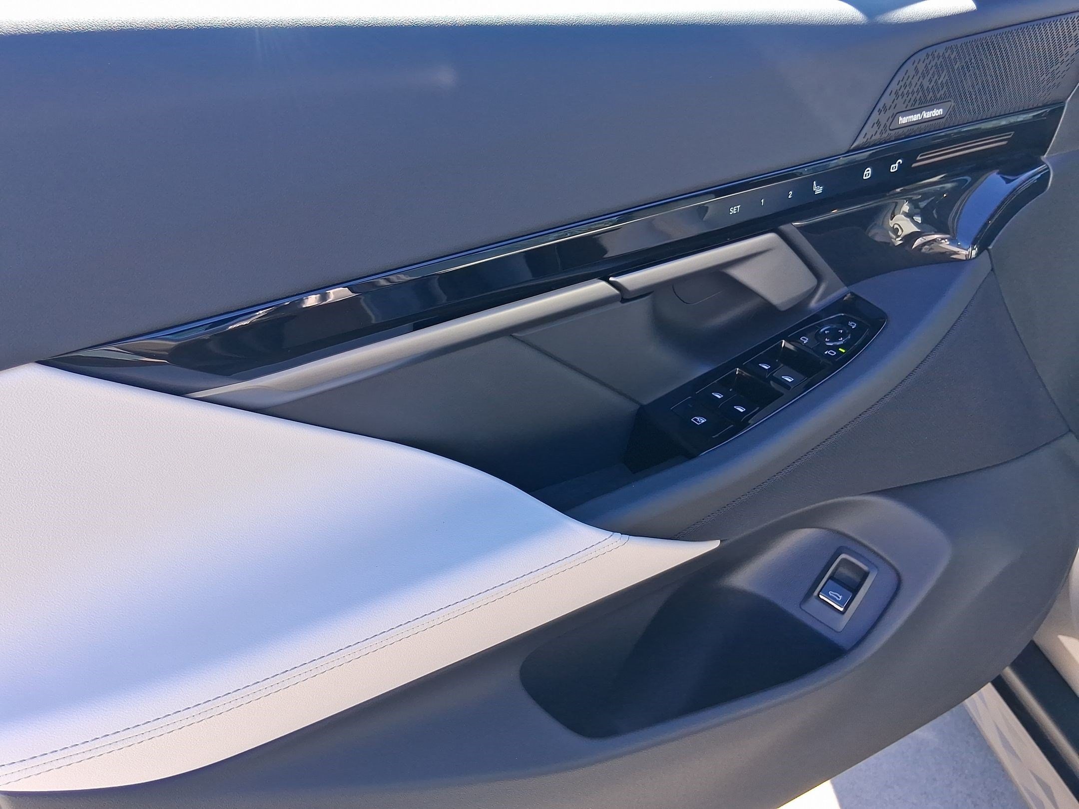 2026 BMW 5 Series 530i - Photo 12