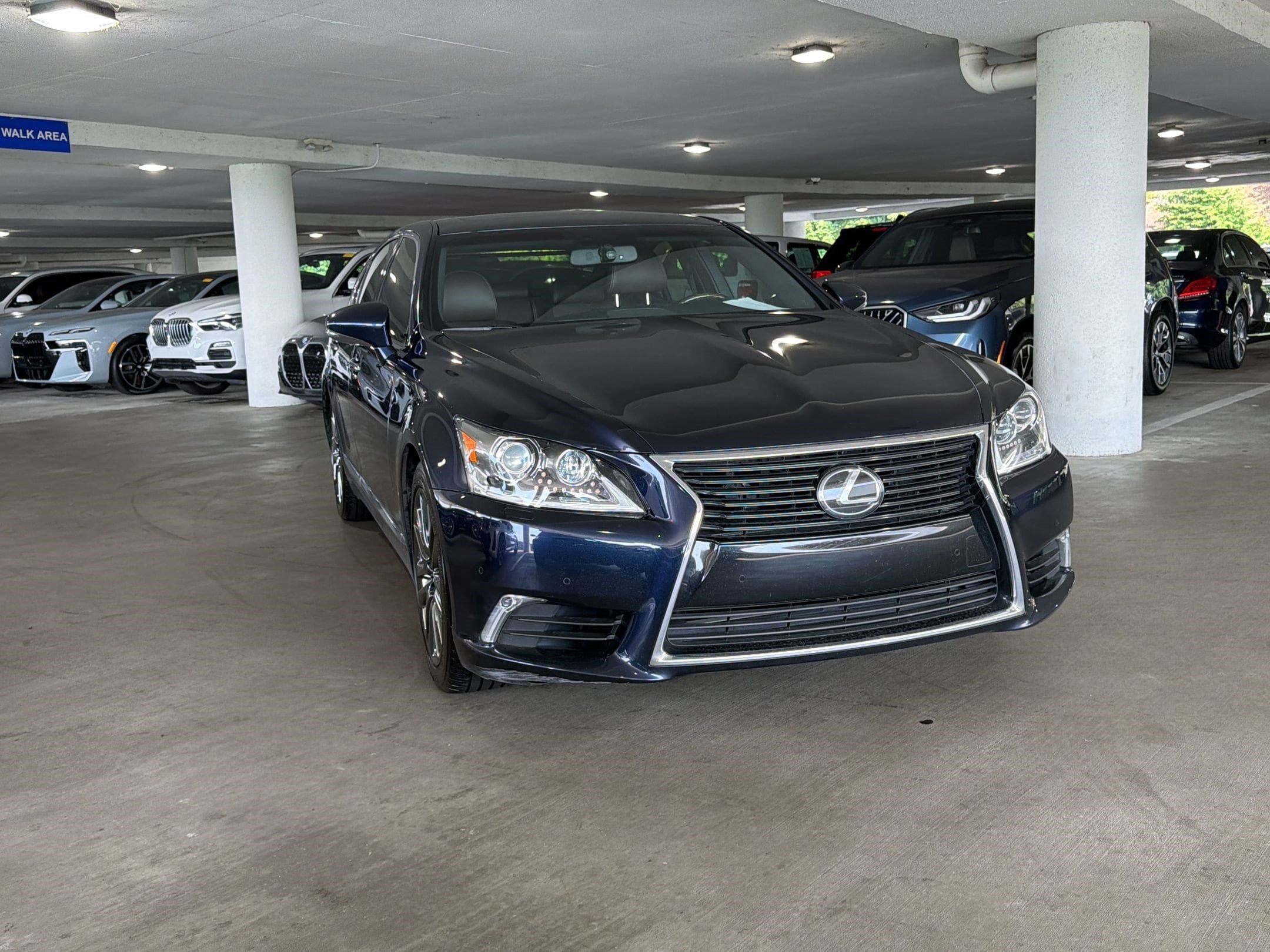 LS 460 Sedan