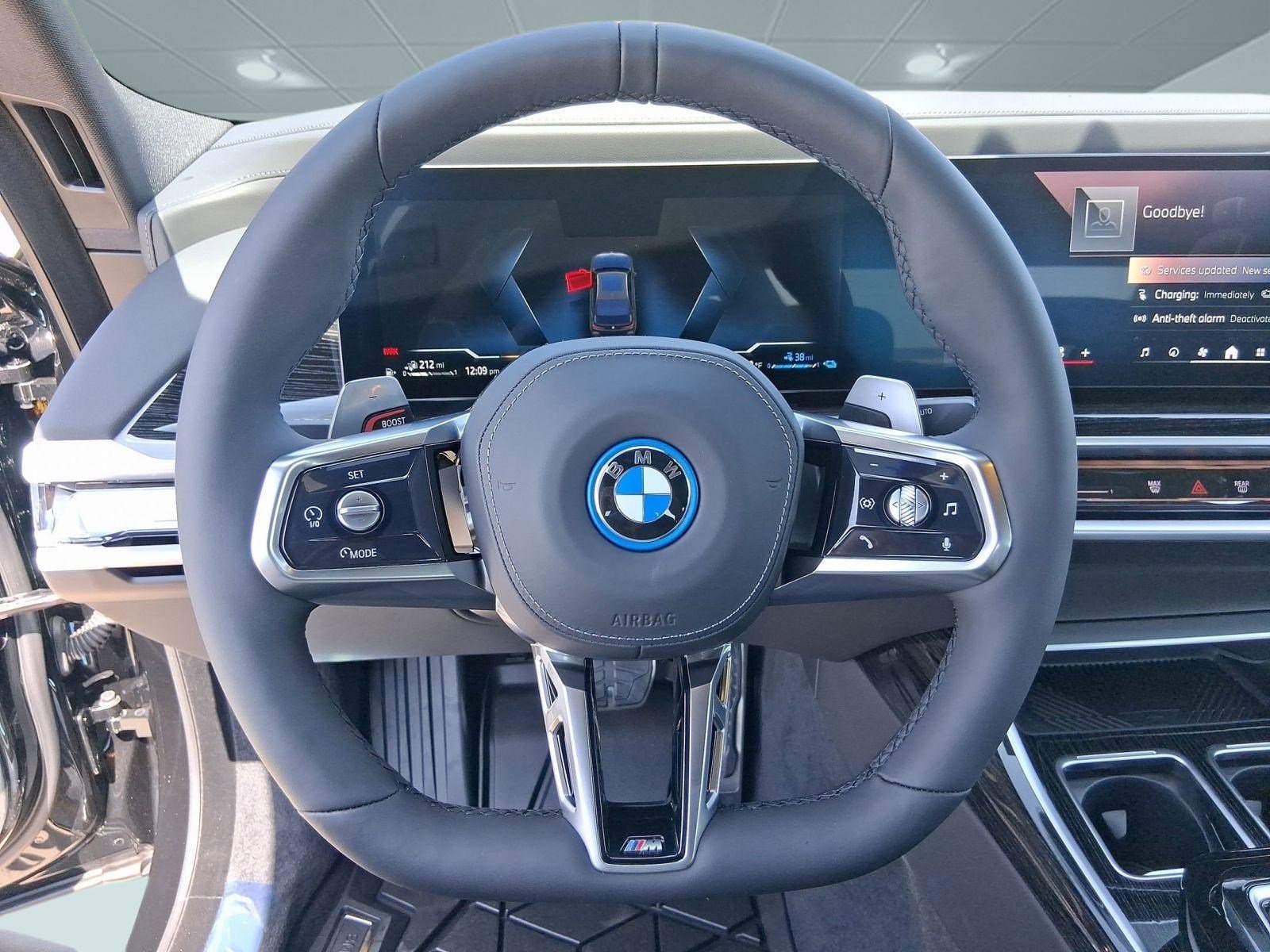 2026 BMW 7 Series 750e - Photo 20