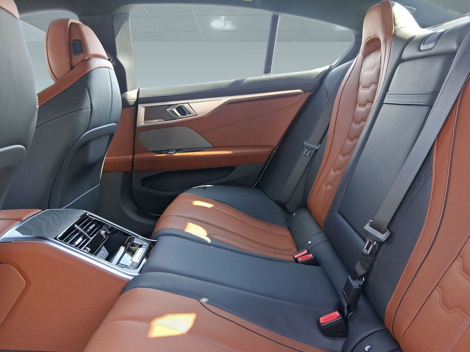 2026 BMW 8 Series 840i - Photo 29
