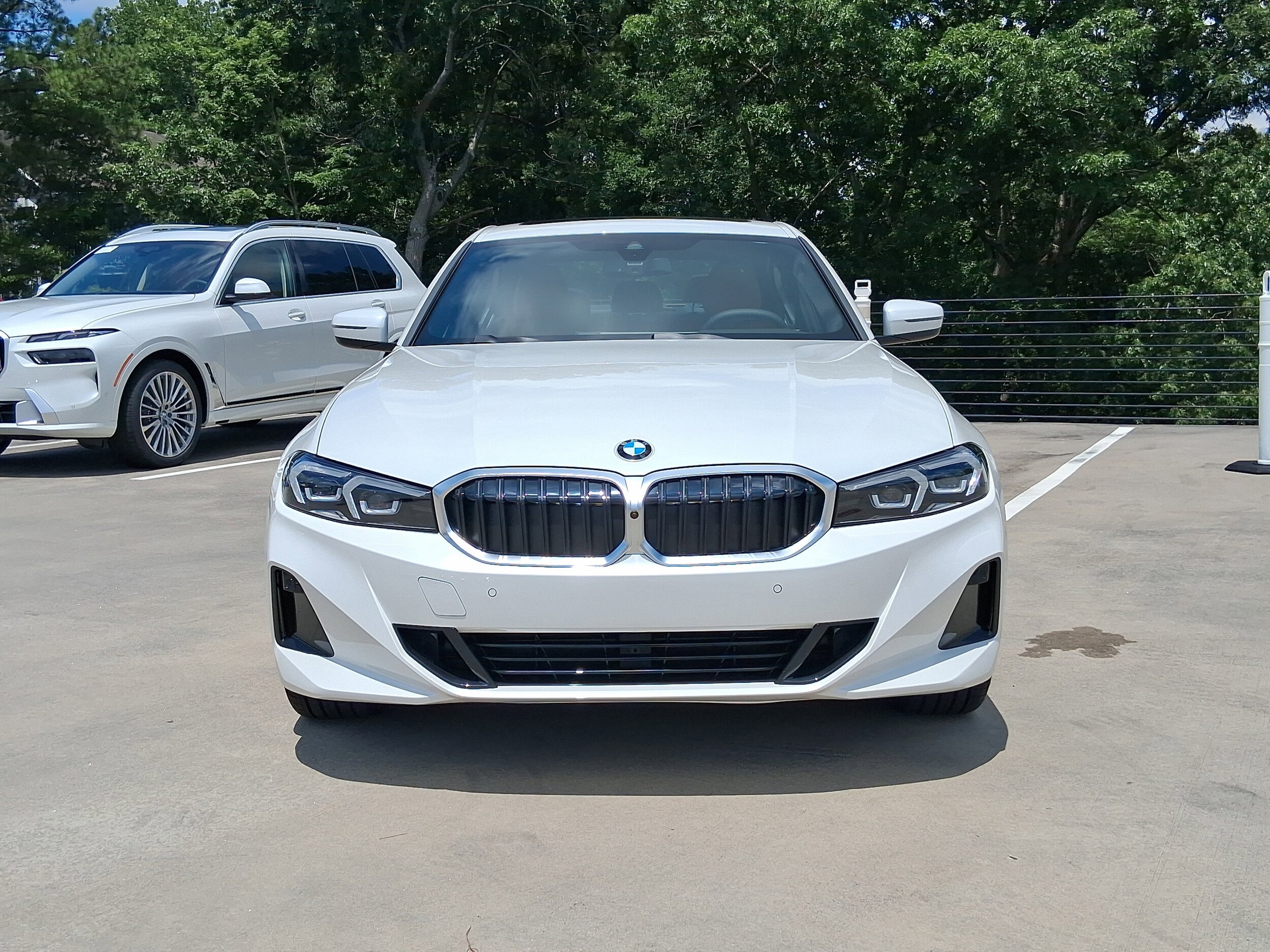 2025 Bmw 330i photo 2