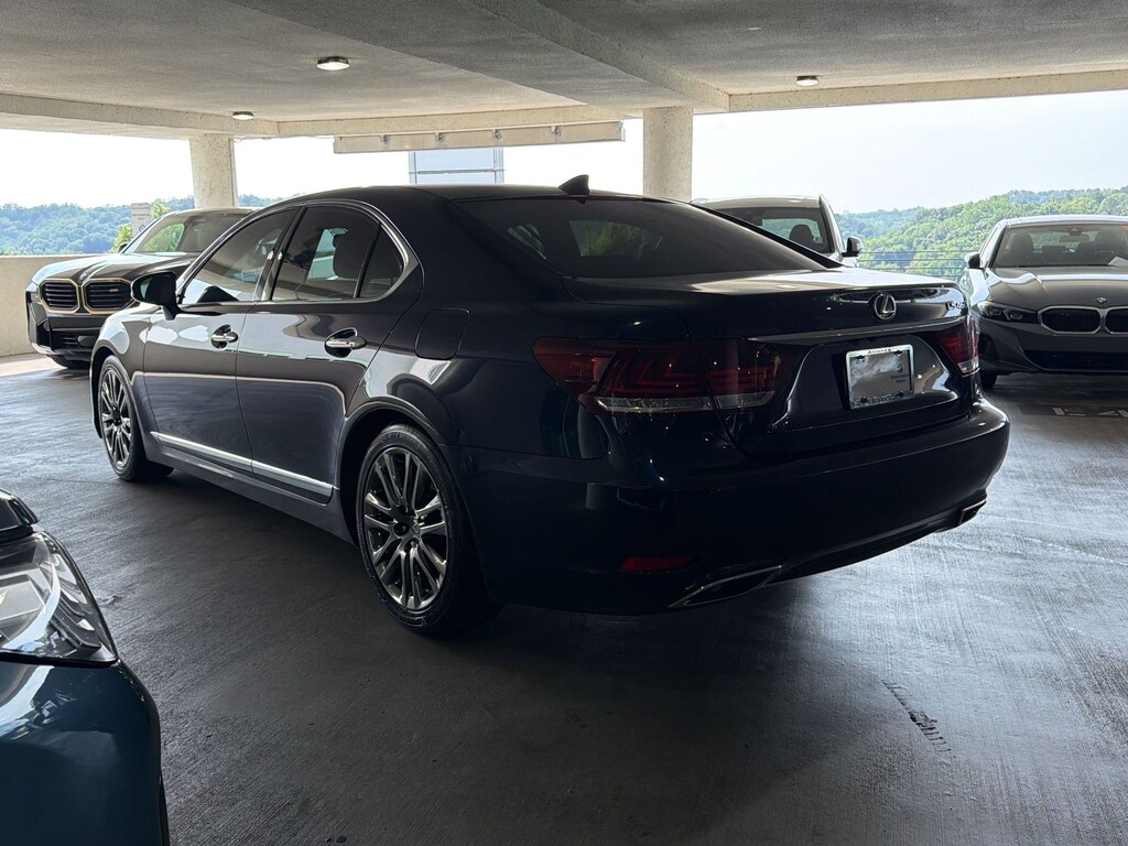 Used 2017 Lexus LS 460 Sedan