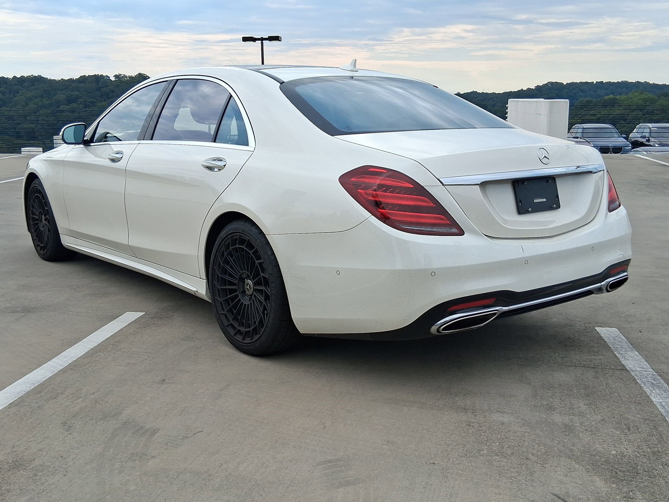 2019 Mercedes Benz S 450 photo 3