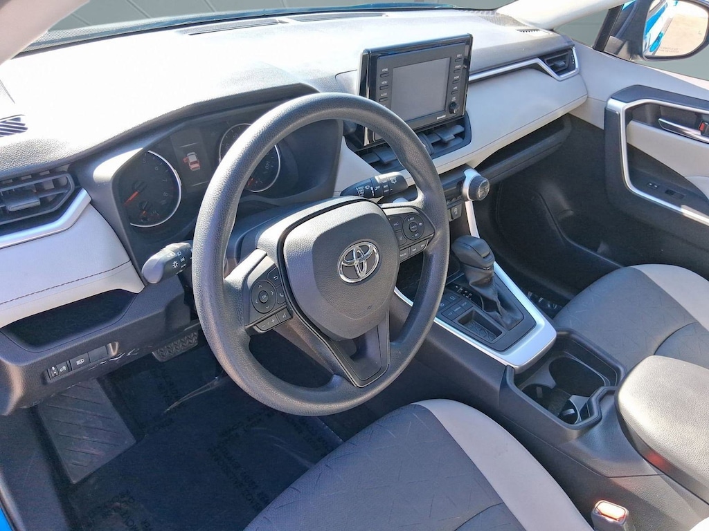 Used 2020 Toyota RAV4 XLE XLE FWD