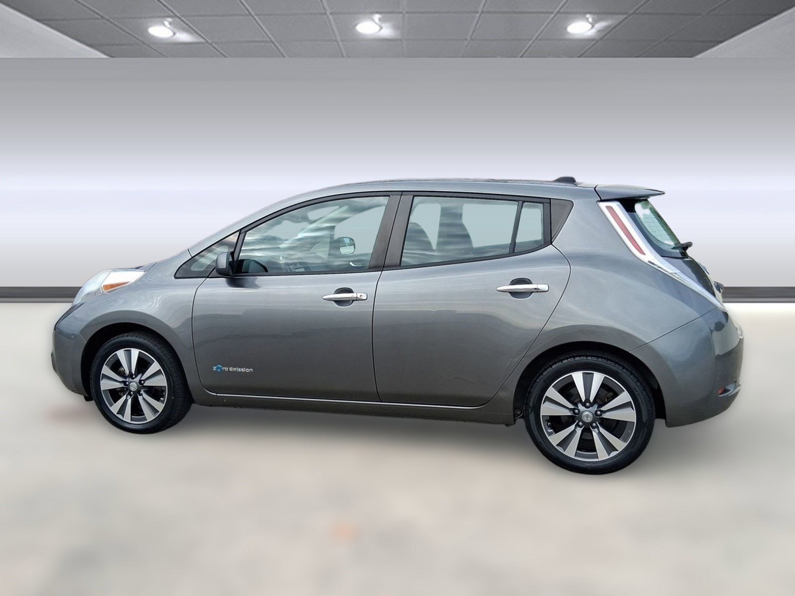Used 2015 Nissan LEAF SV with VIN 1N4AZ0CP4FC317151 for sale in Atlanta, GA