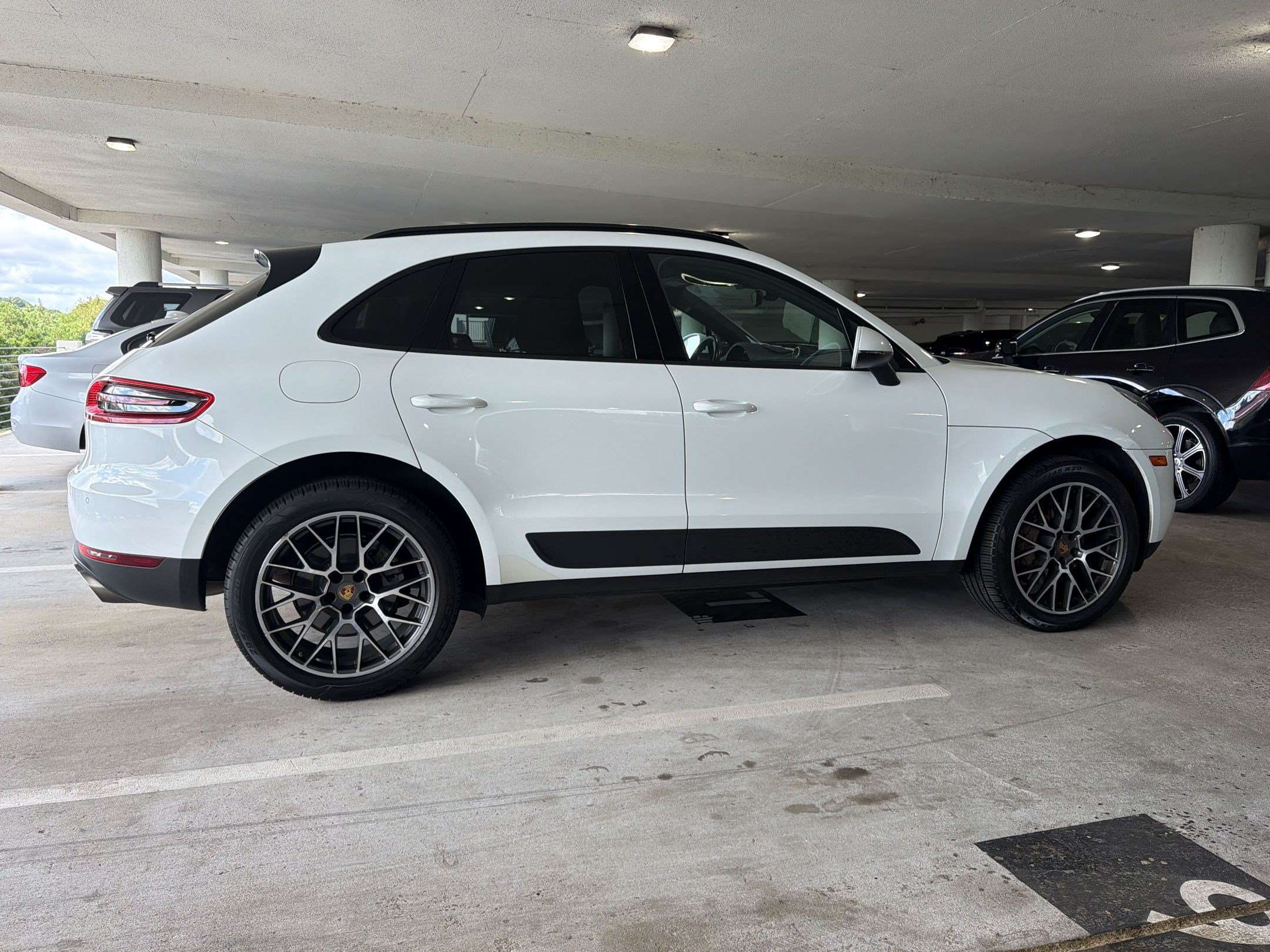 Macan S SUV