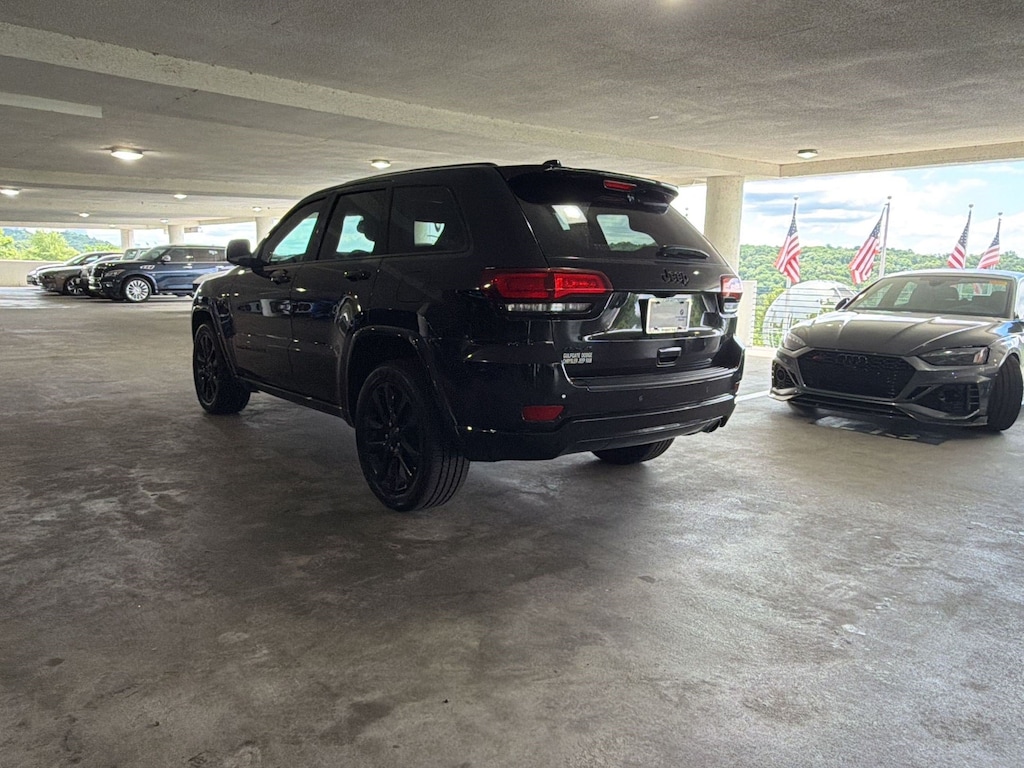 Used 2020 Jeep Grand Cherokee Altitude SUV