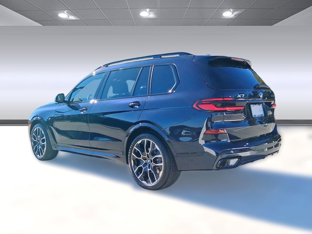 New 2026 BMW X7 xDrive40i SUV