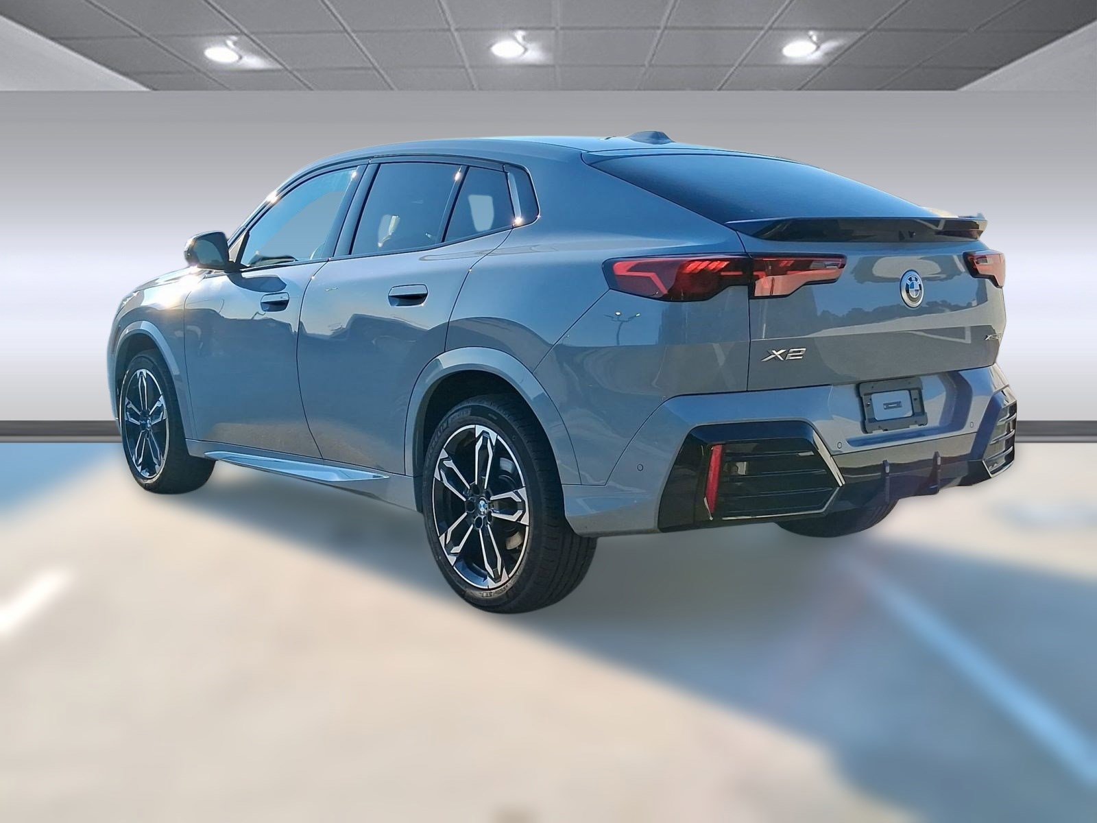 2025 Bmw X2 xDrive28i photo 2