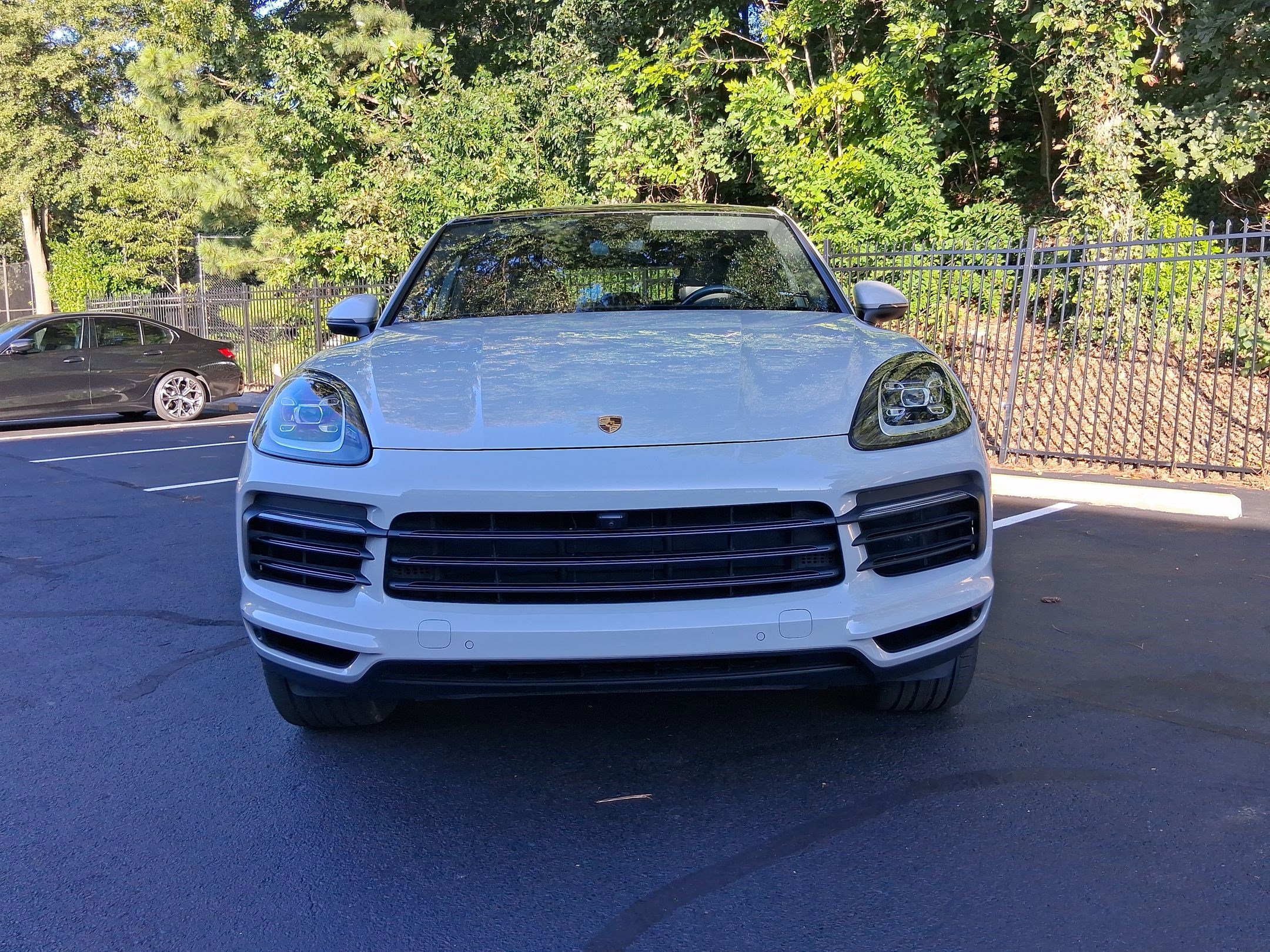 2021 Porsche Cayenne Coupe photo 4
