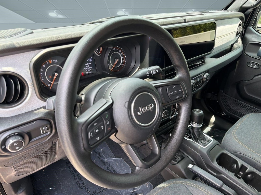 Used 2024 Jeep Gladiator Sport Truck Crew Cab