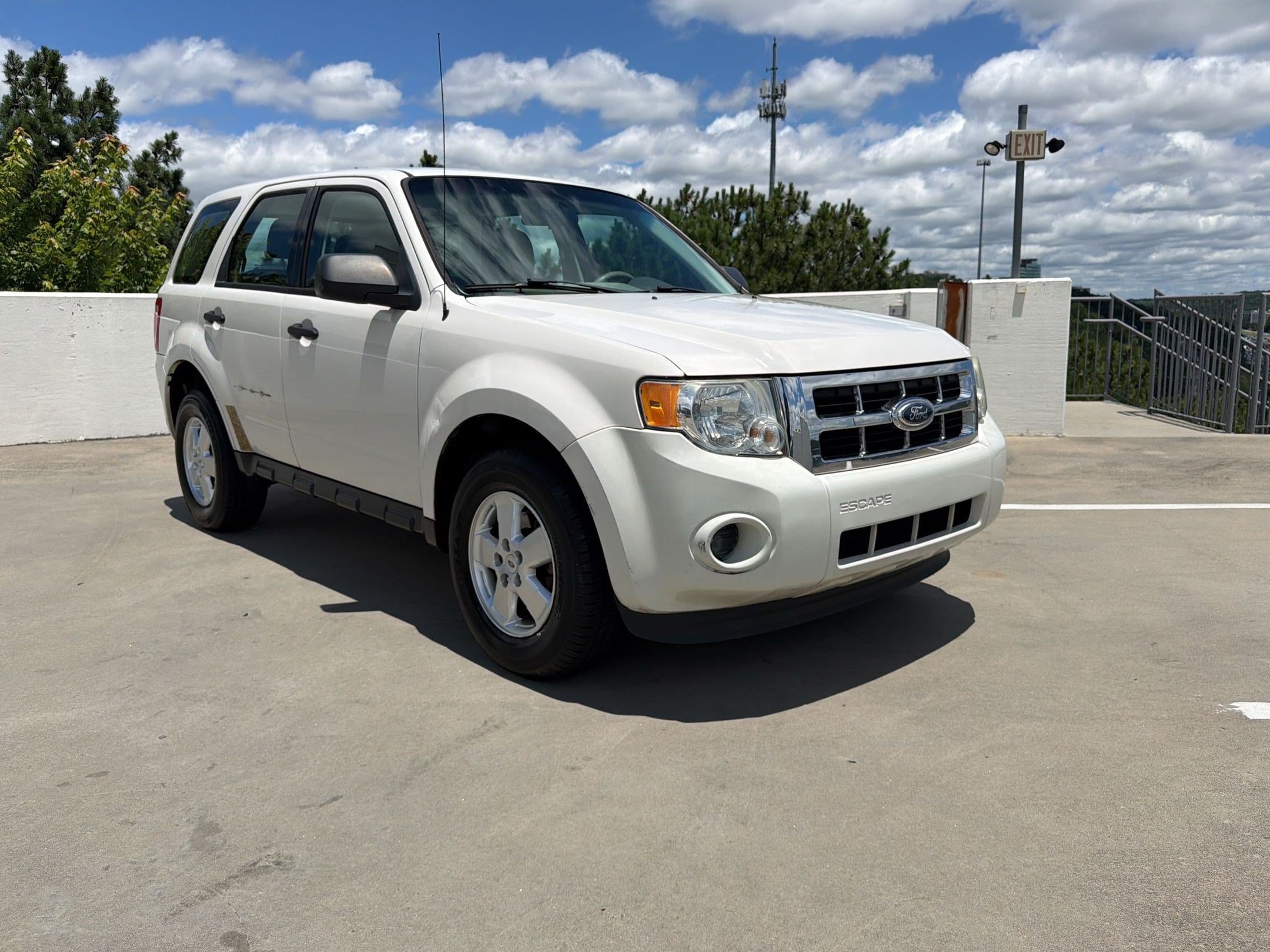 Escape XLS SUV
