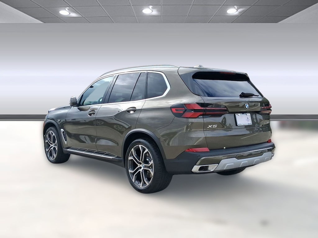 New 2026 BMW X5 sDrive40i SUV
