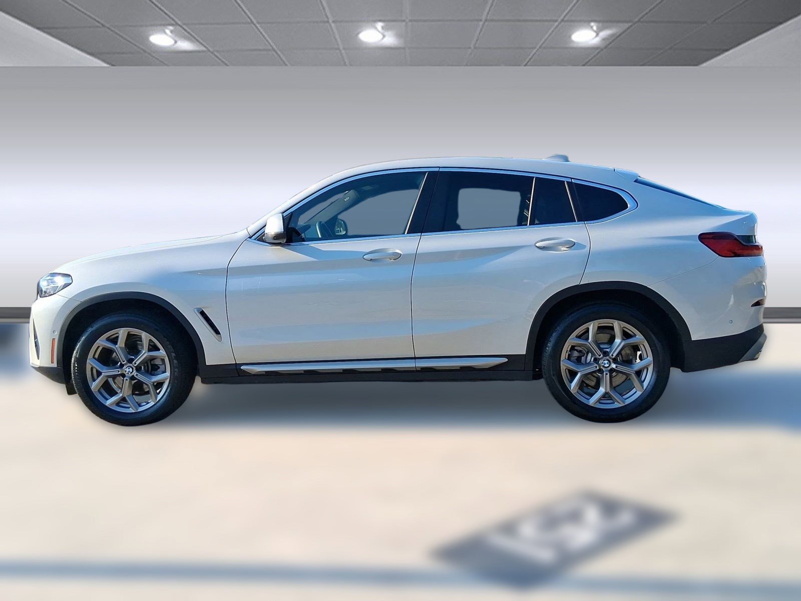 2025 Bmw X4 xDrive30i photo 2