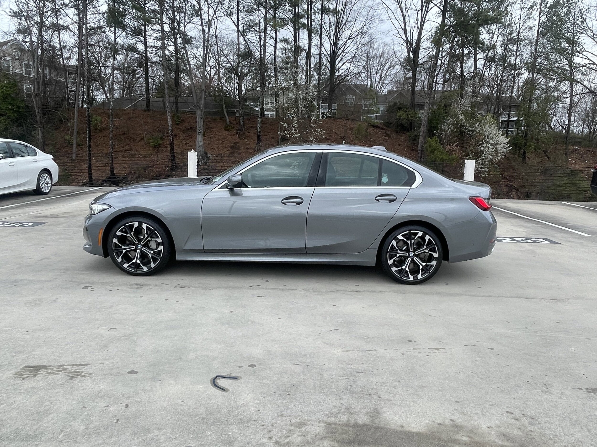 2025 Bmw 330i photo 4