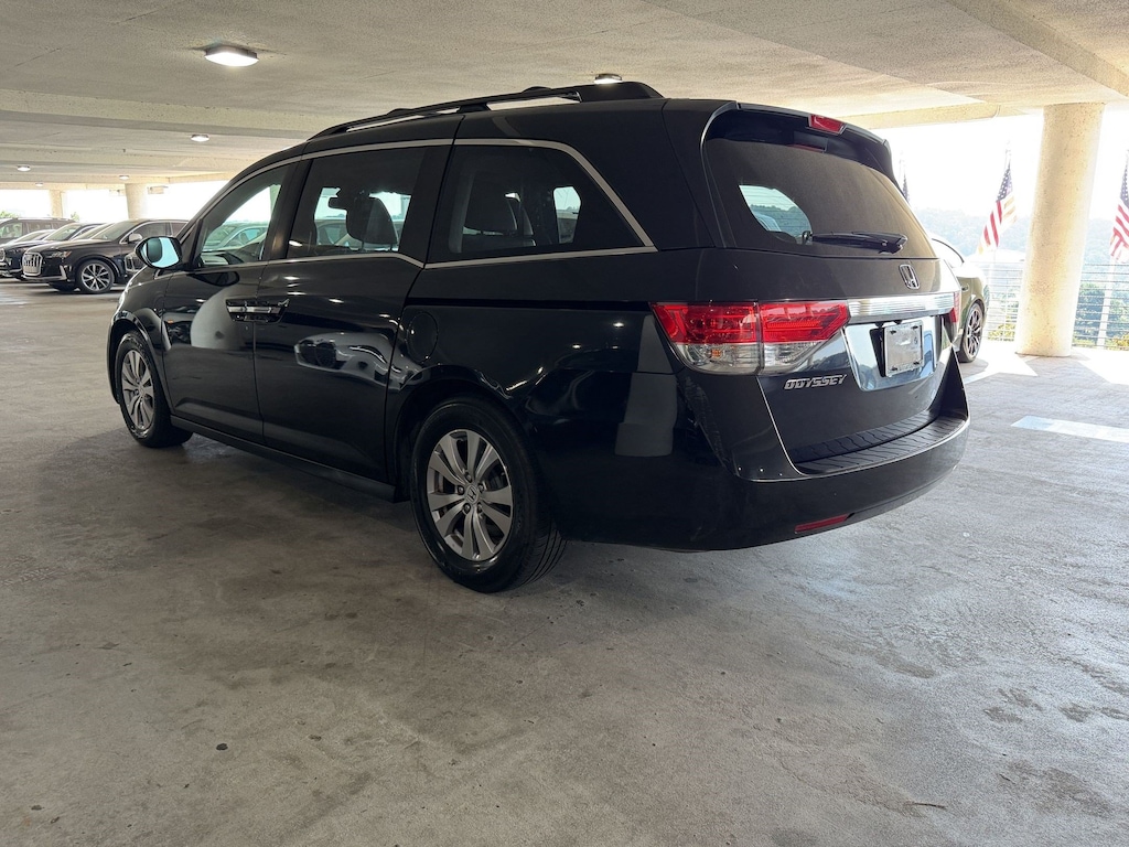 Used 2016 Honda Odyssey EX-L w/Navigation Van Passenger Van