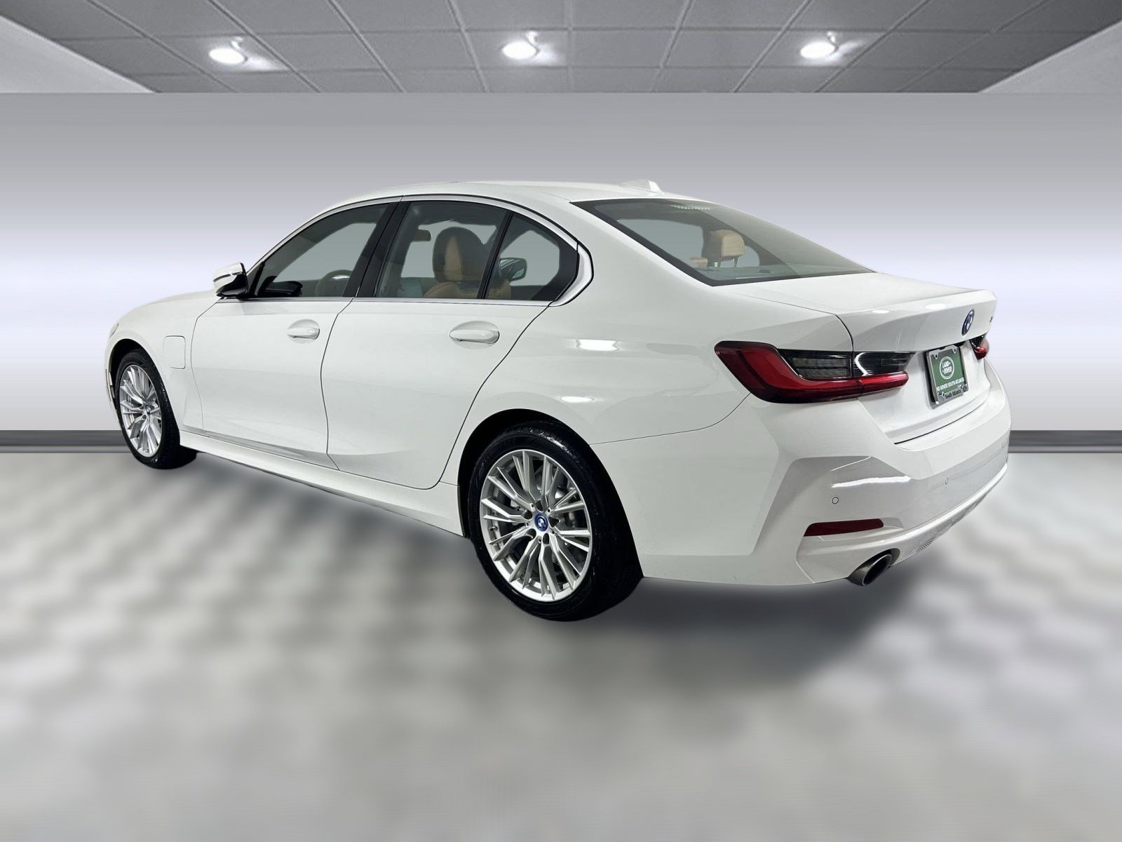 2024 Bmw 330e photo 3
