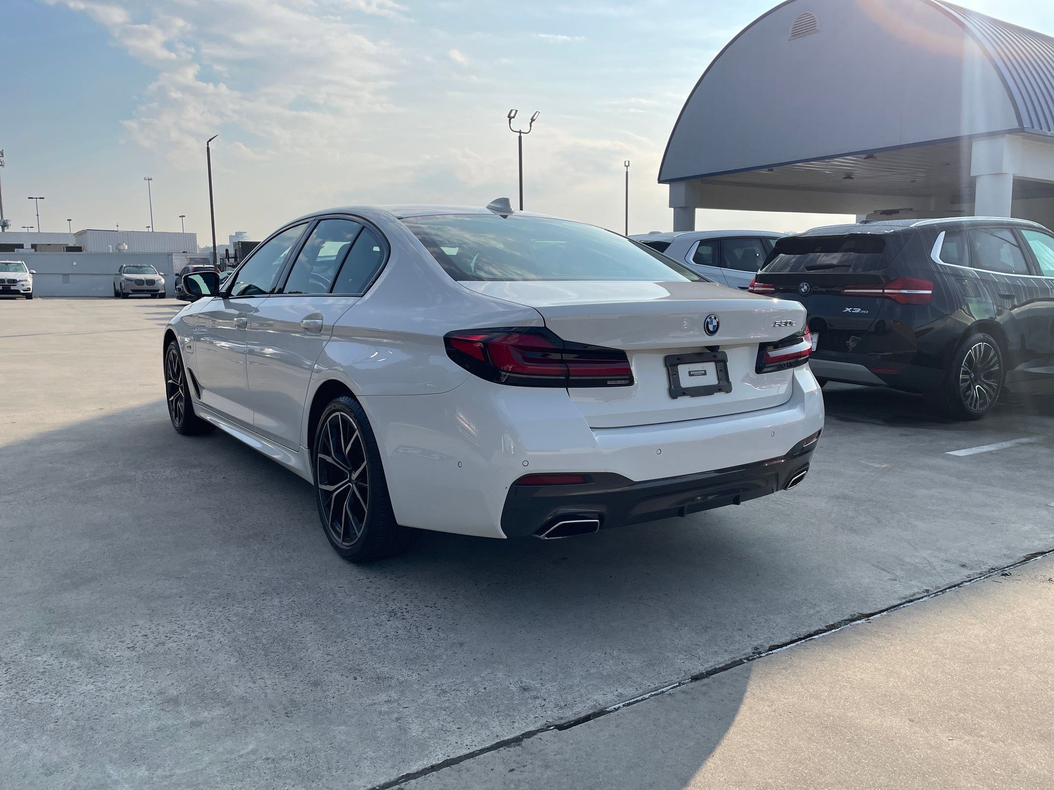 2022 Bmw 530e photo 2