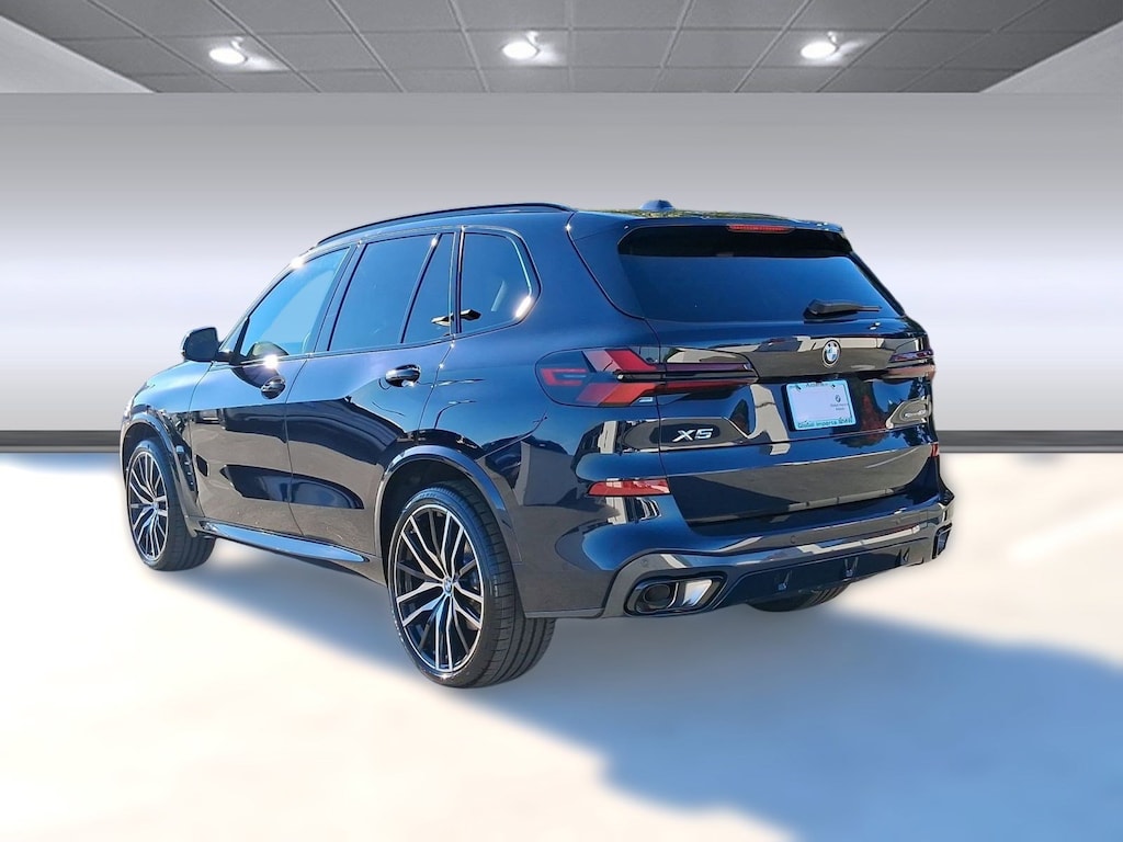 New 2026 BMW X5 sDrive40i SUV