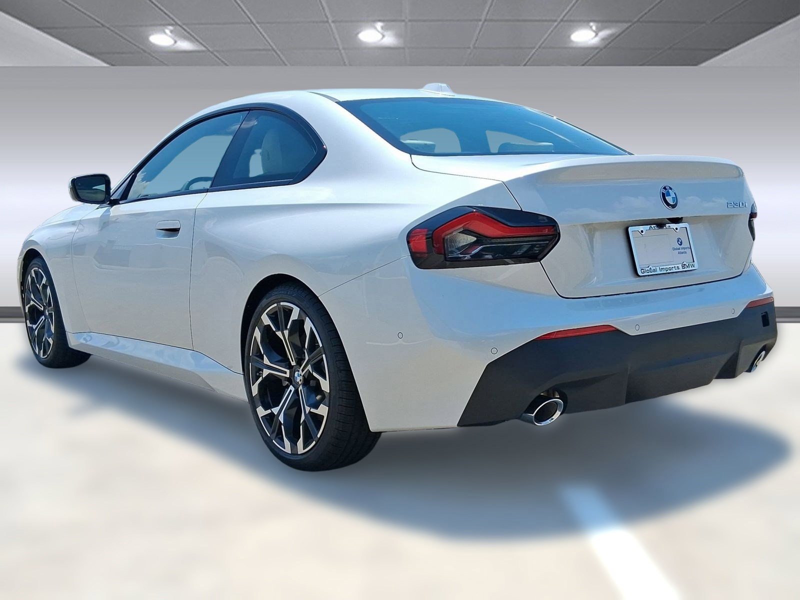 2025 Bmw 230i Coupe photo 3
