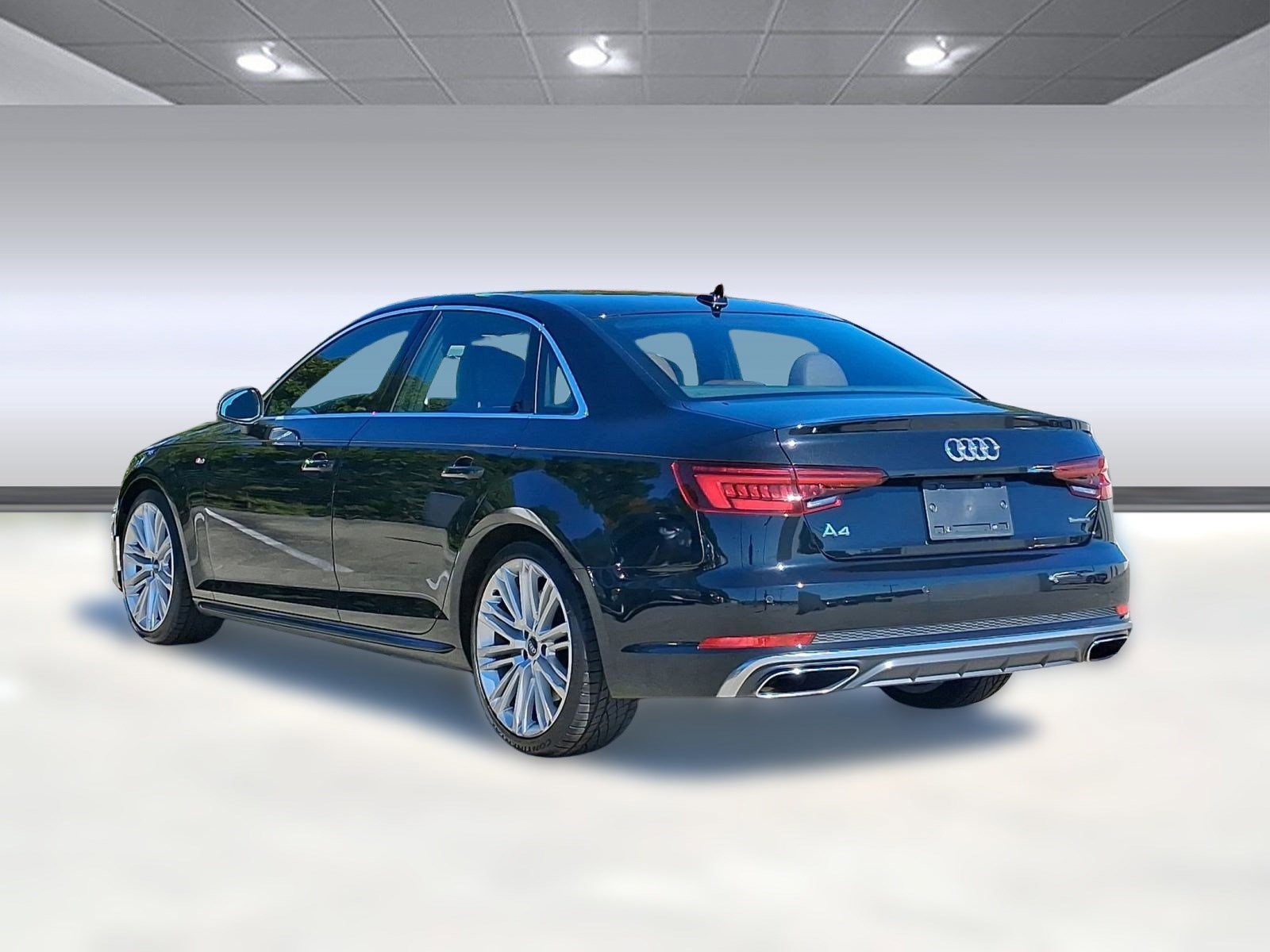 2019 Audi A4 2.0T Premium Plus 45 TFSI Quattro photo 3