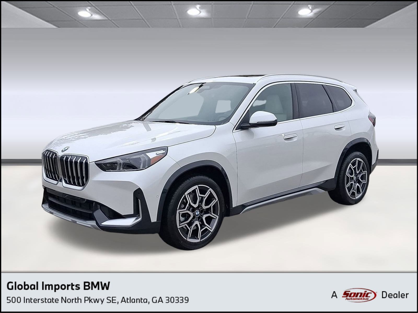 2026 BMW X1 28i's photo