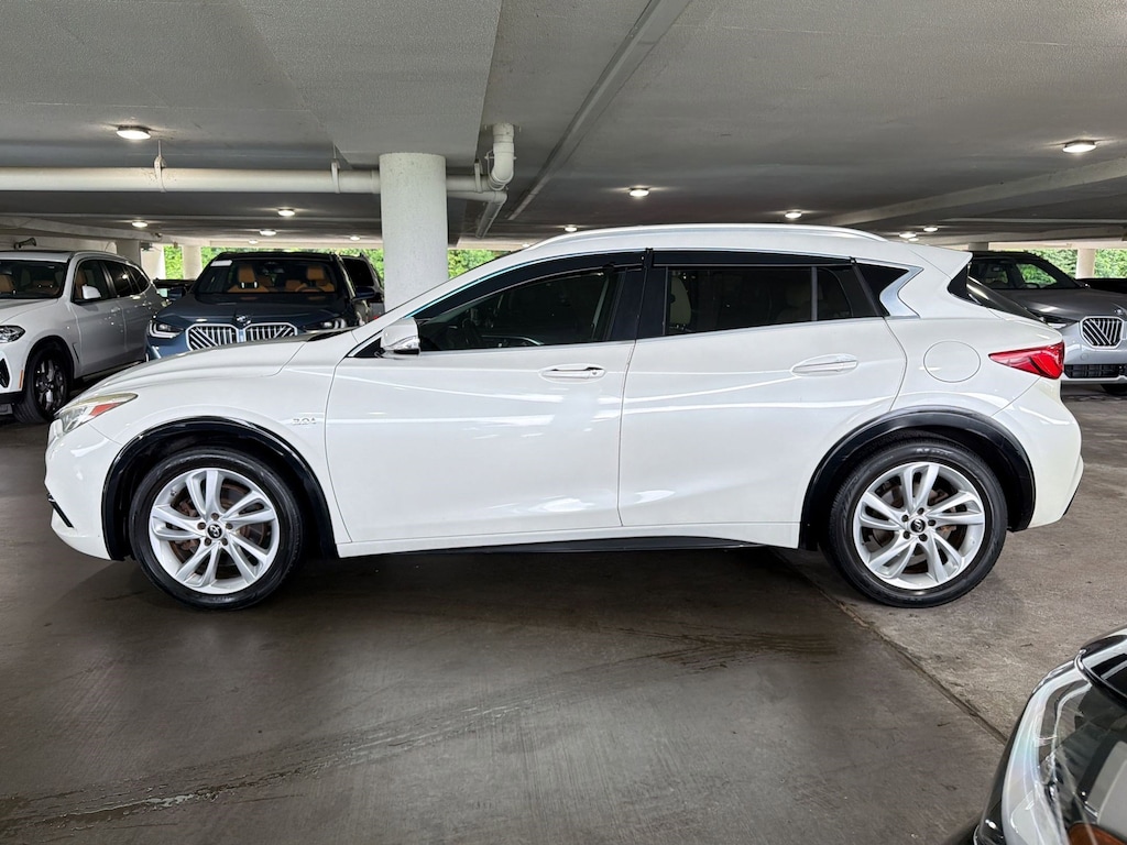 Used 2017 INFINITI QX30 Premium SUV