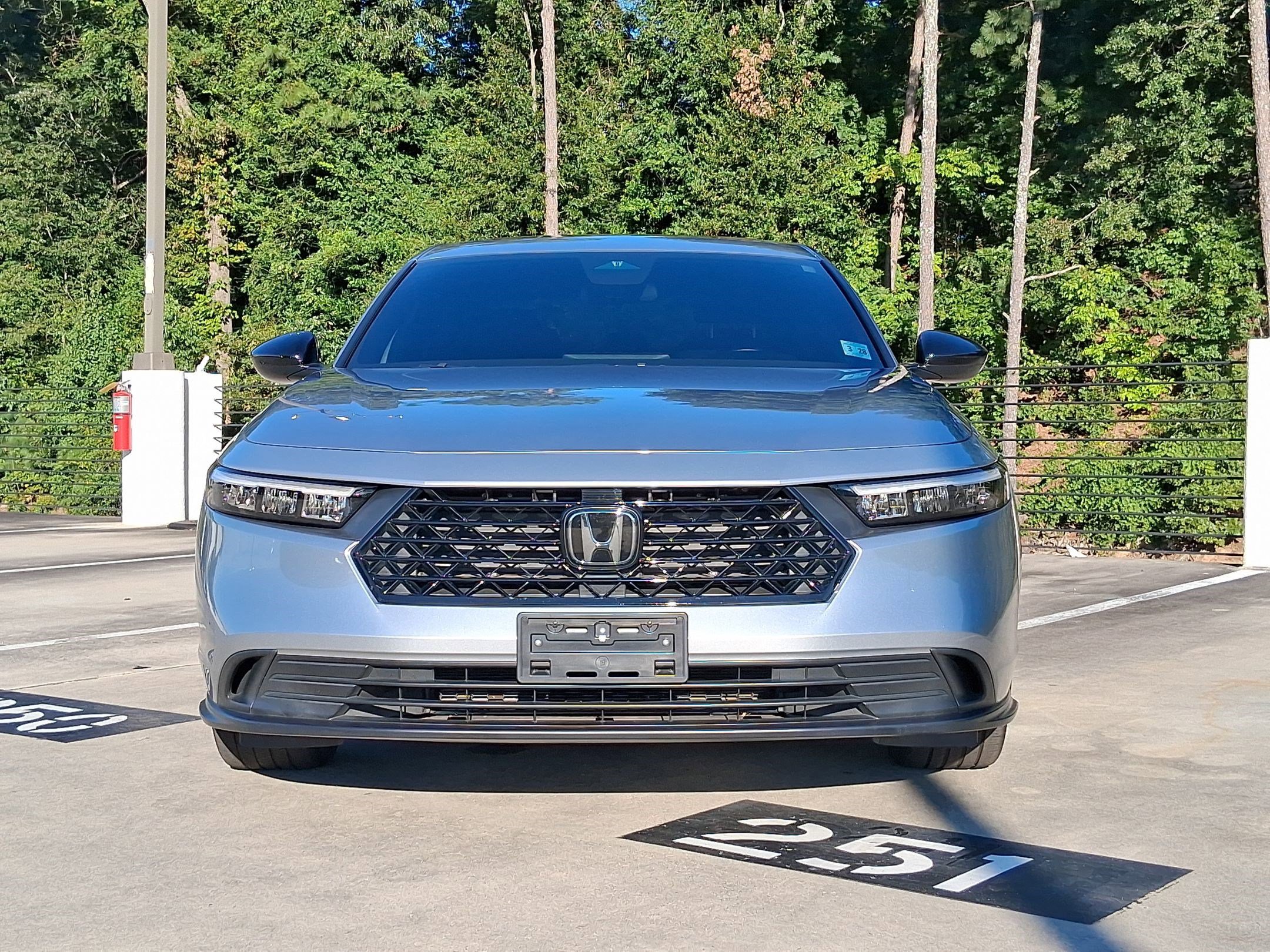 2023 Honda Accord Hybrid Sport photo 3