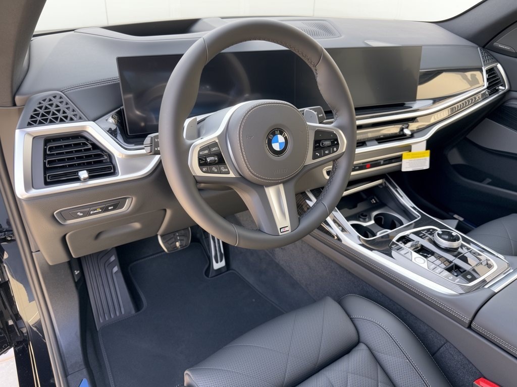 New 2027 BMW X7 xDrive40i SUV