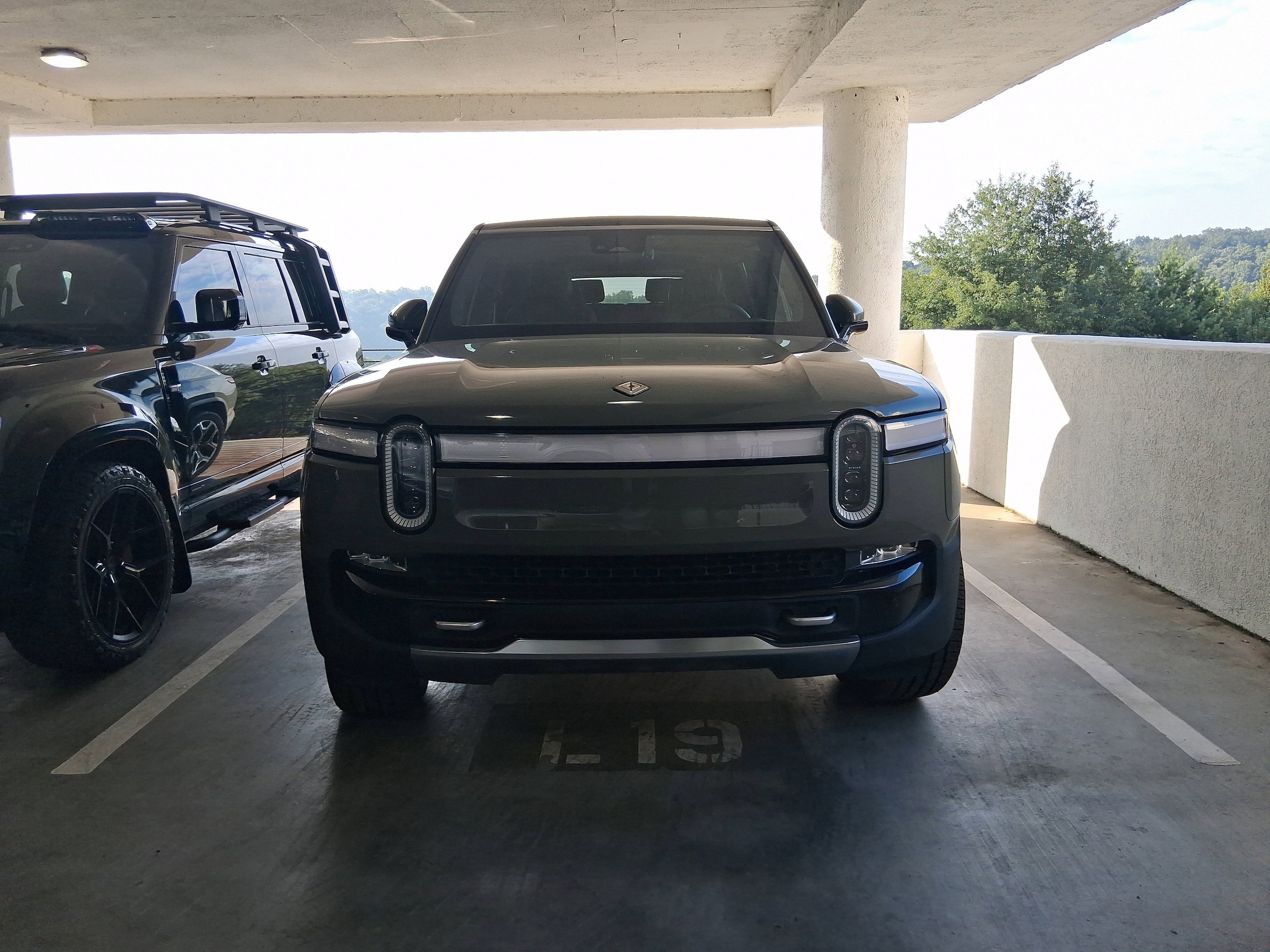 Used 2022 Rivian R1S Launch Edition with VIN 7PDSGABL7NN000338 for sale in Atlanta, GA