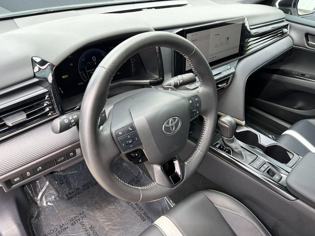 Used 2025 Toyota Camry SE Sedan