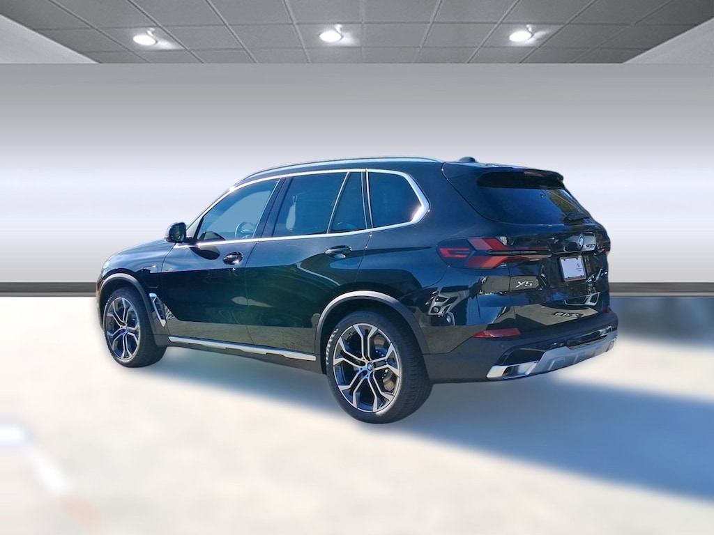 New 2026 BMW X5 PHEV xDrive50e SUV