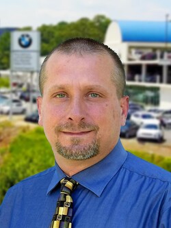 Service Staff Global Imports Bmw