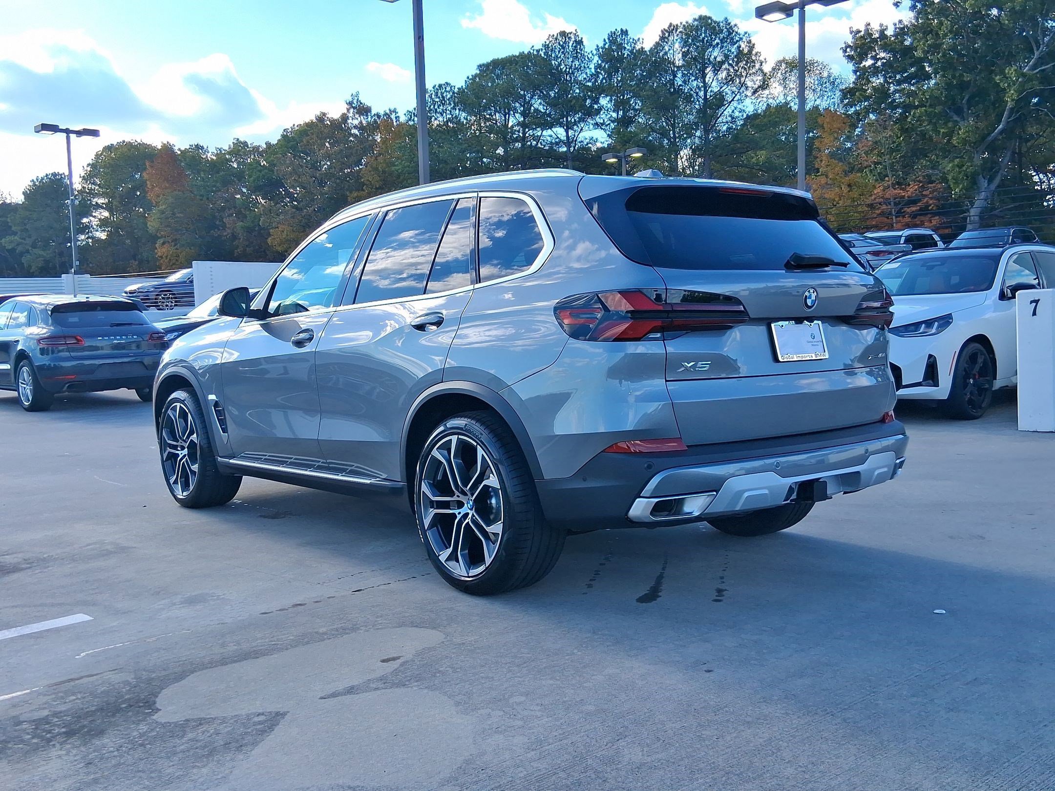 2026 Bmw X5 xDrive40i photo 2