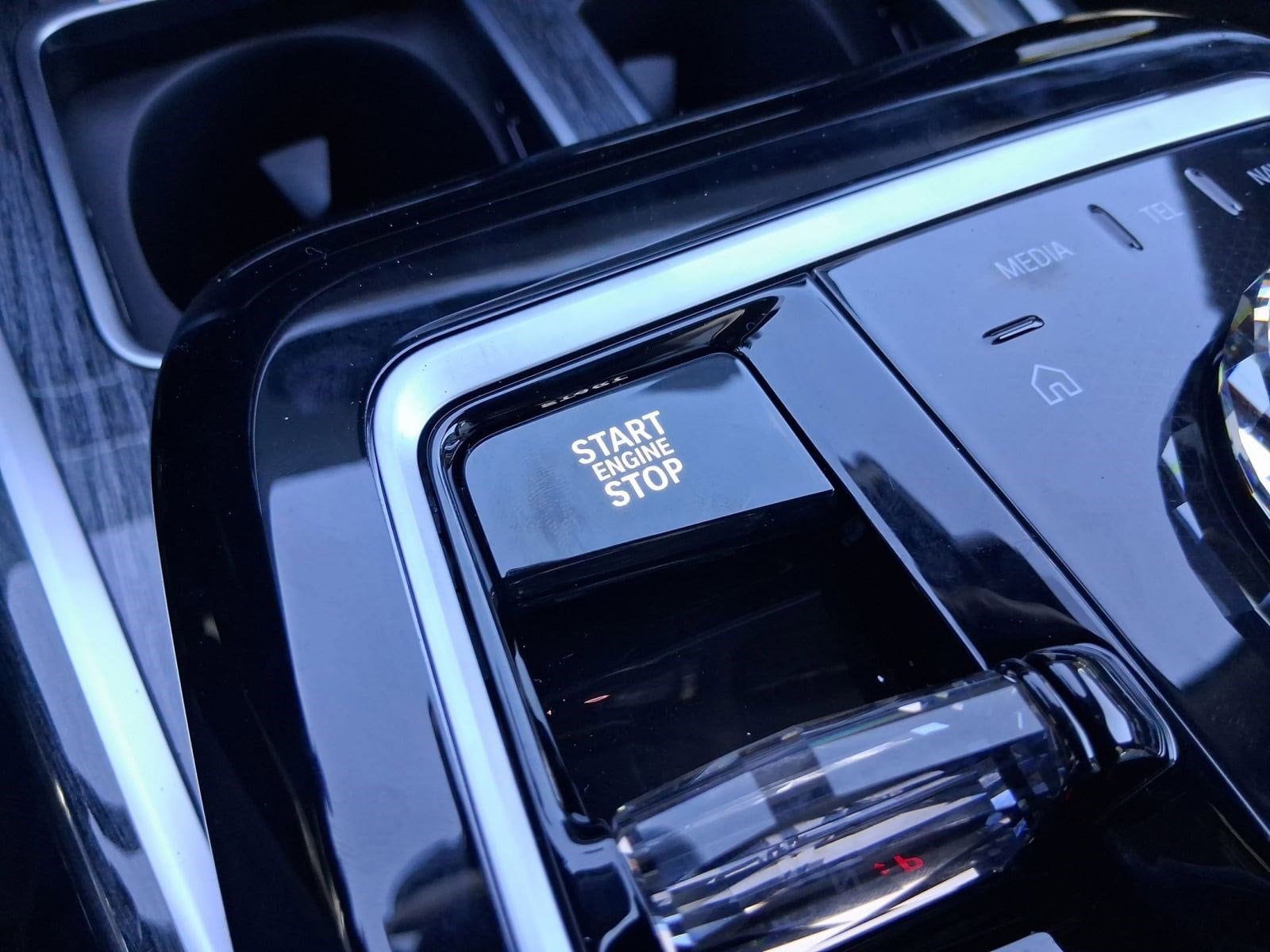 2026 BMW 7 Series 750e - Photo 26