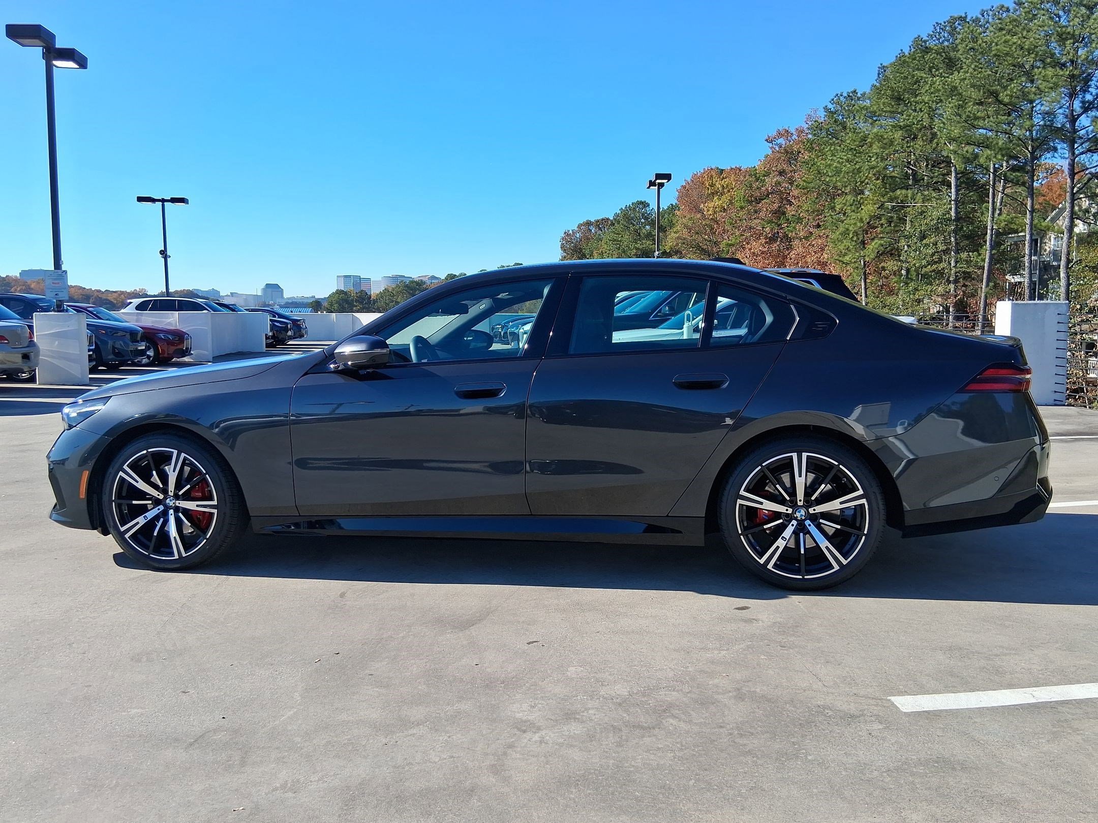 2025 Bmw 530i 5-Series photo 2