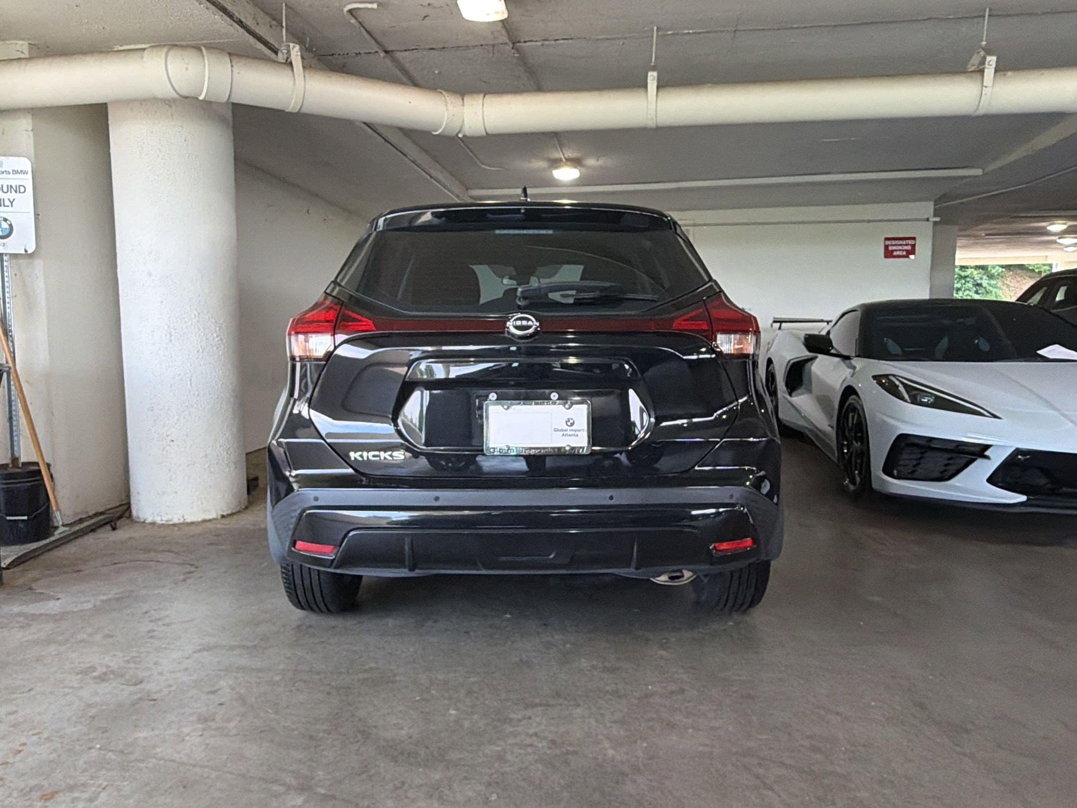 Kicks S SUV