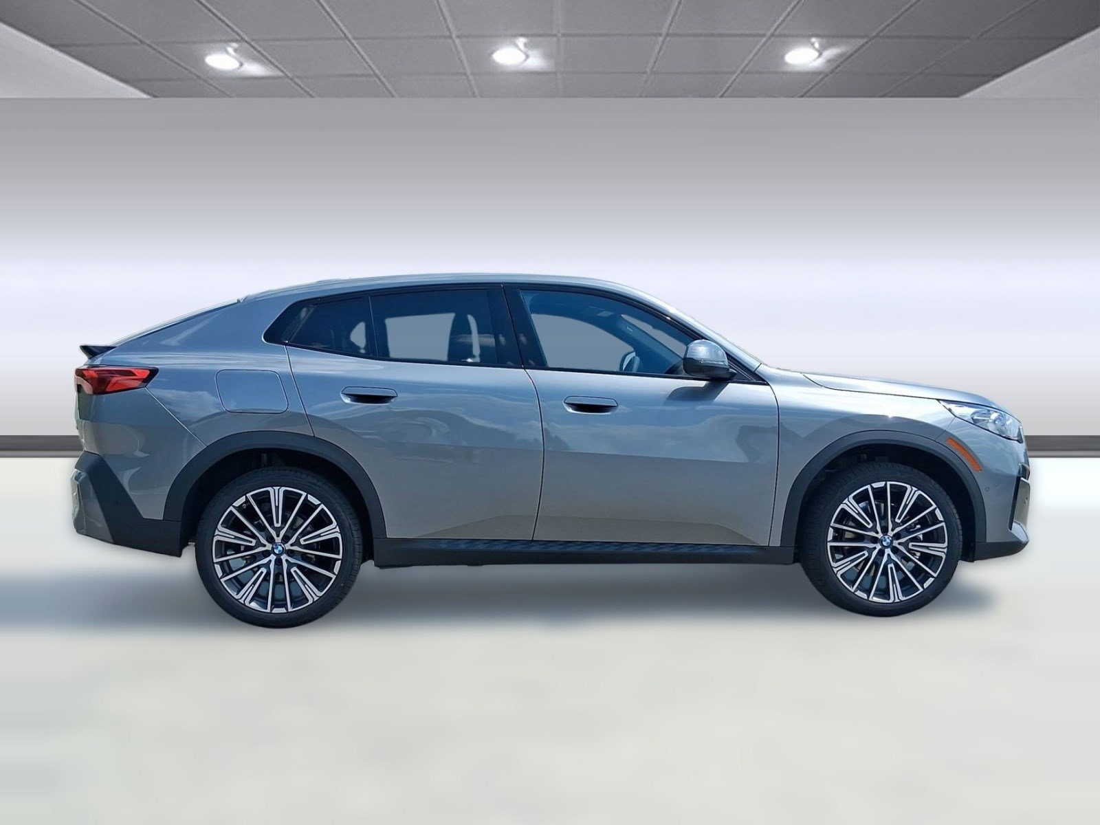 2026 BMW X2 28i - Photo 8