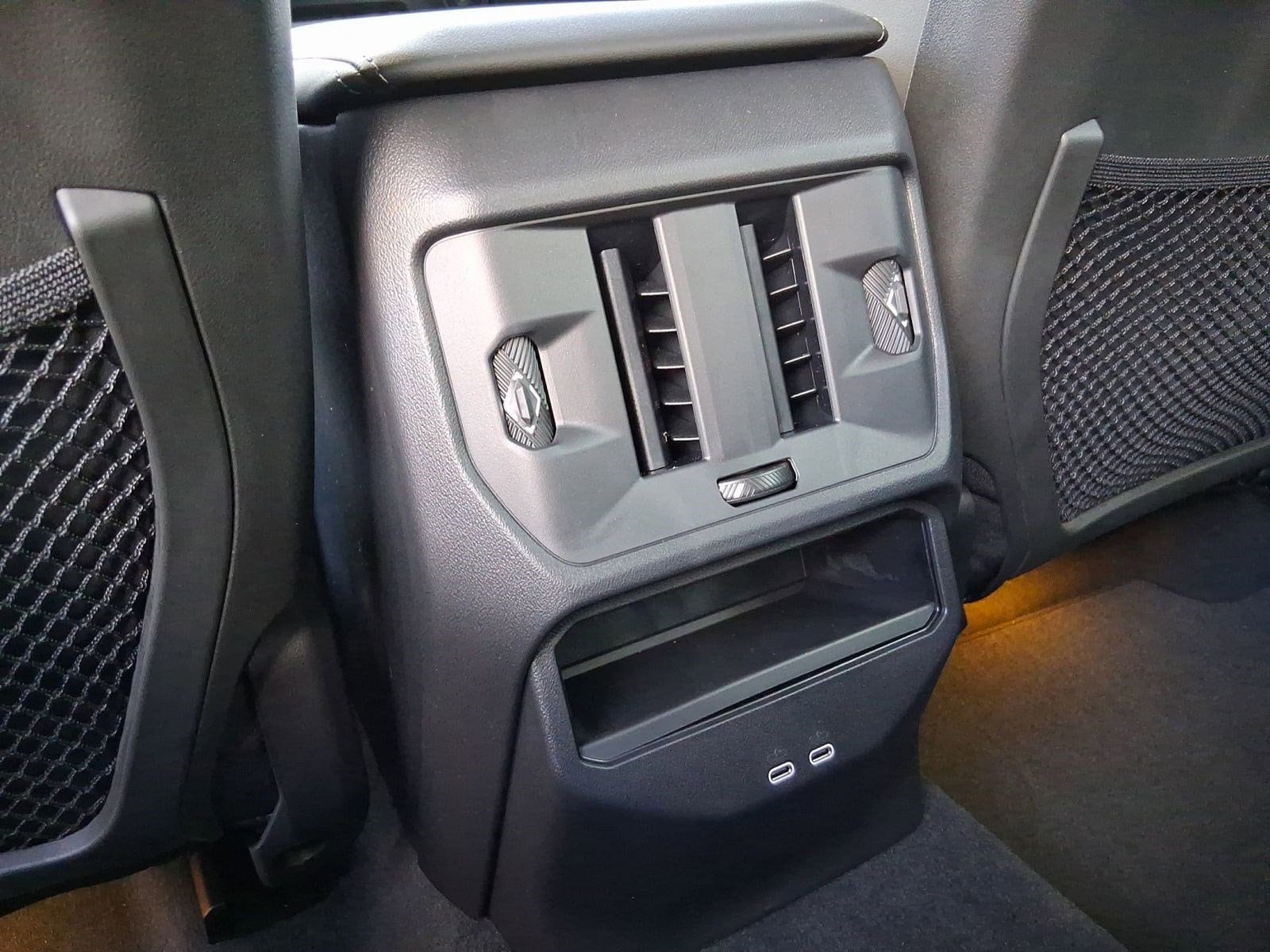 2026 BMW X3 30 - Photo 28
