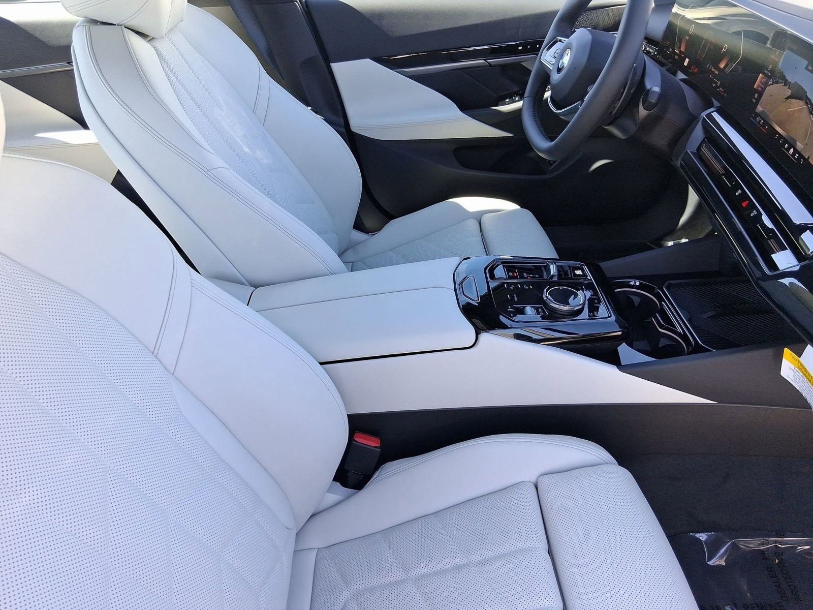 2026 BMW 5 Series 530i - Photo 30