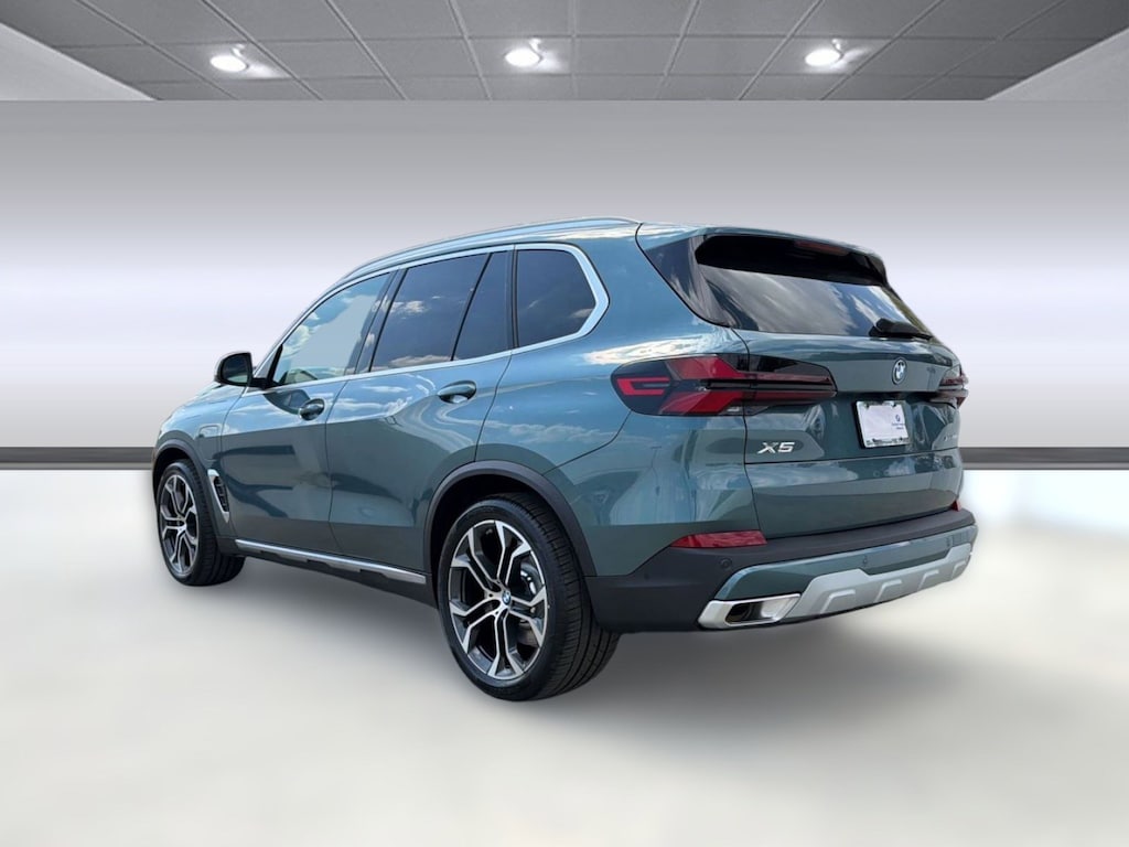 New 2026 BMW X5 PHEV xDrive50e SUV