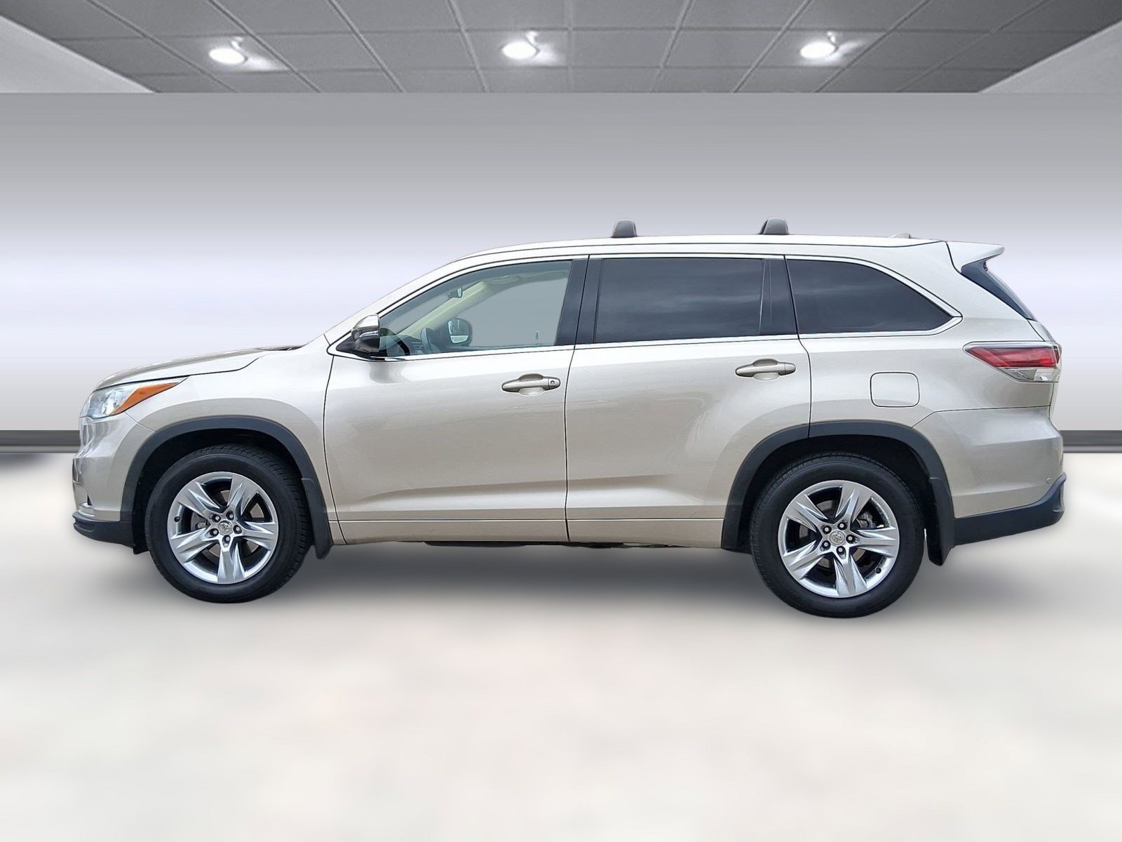 2015 Toyota Highlander Limited photo 2