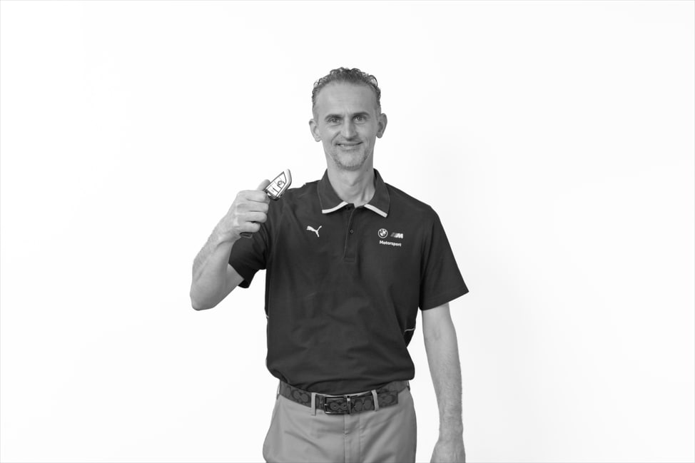 Andrej Vaskovardzic, Client Advisor