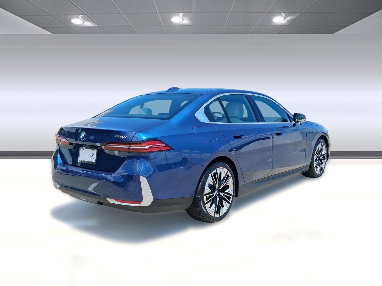 2026 BMW 5 Series 530i - Photo 7