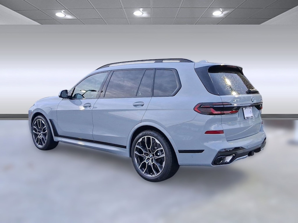 New 2026 BMW X7 xDrive40i SUV