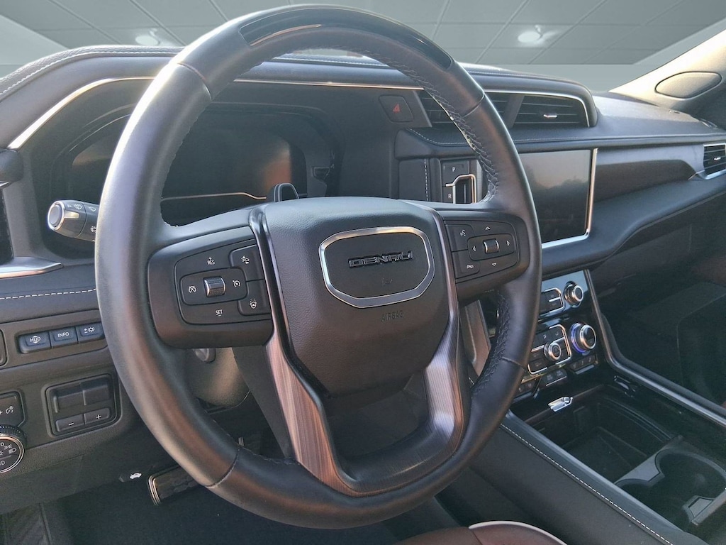 Used 2024 GMC Yukon Denali Ultimate 4WD  Denali Ultimate