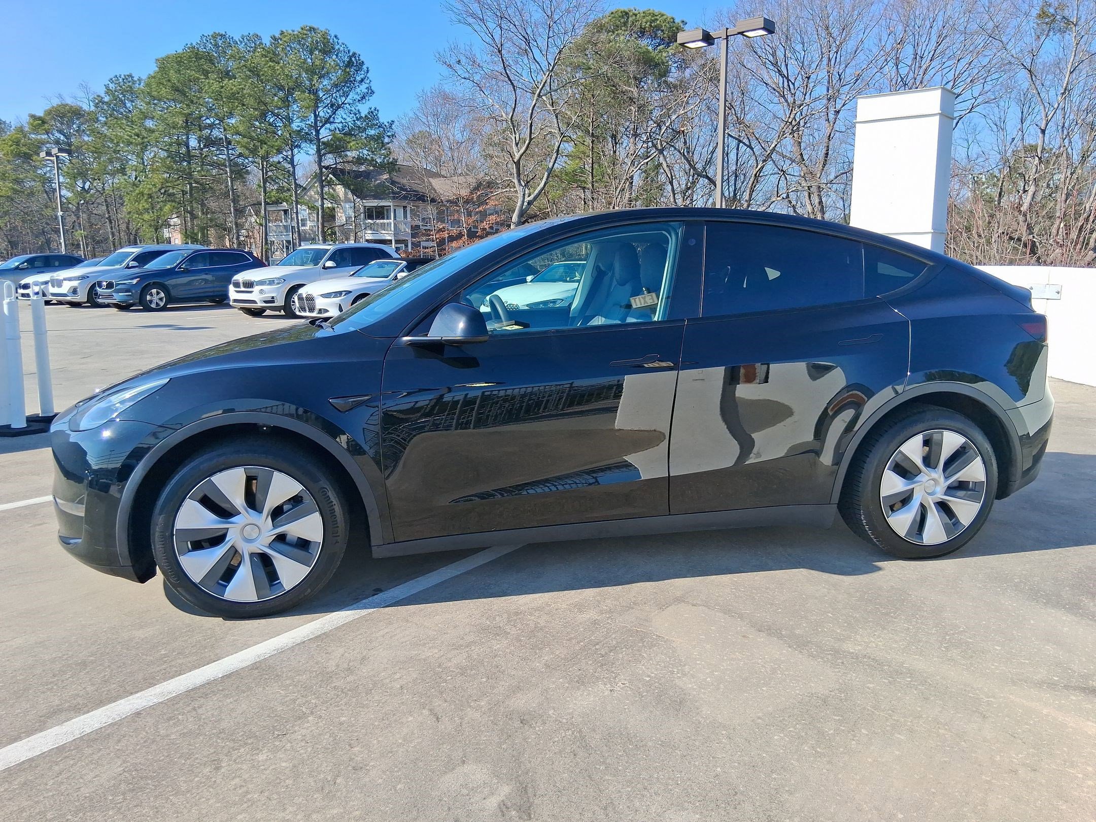 Used 2021 Tesla Model Y Long Range with VIN 5YJYGDEE7MF069981 for sale in Northfield, Minnesota